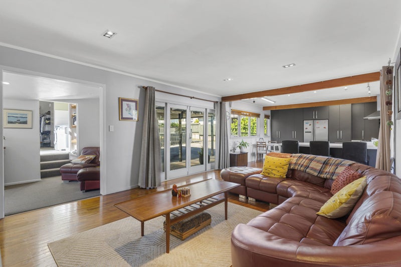 49 Vincent Street, Howick, Auckland - Carousel 2