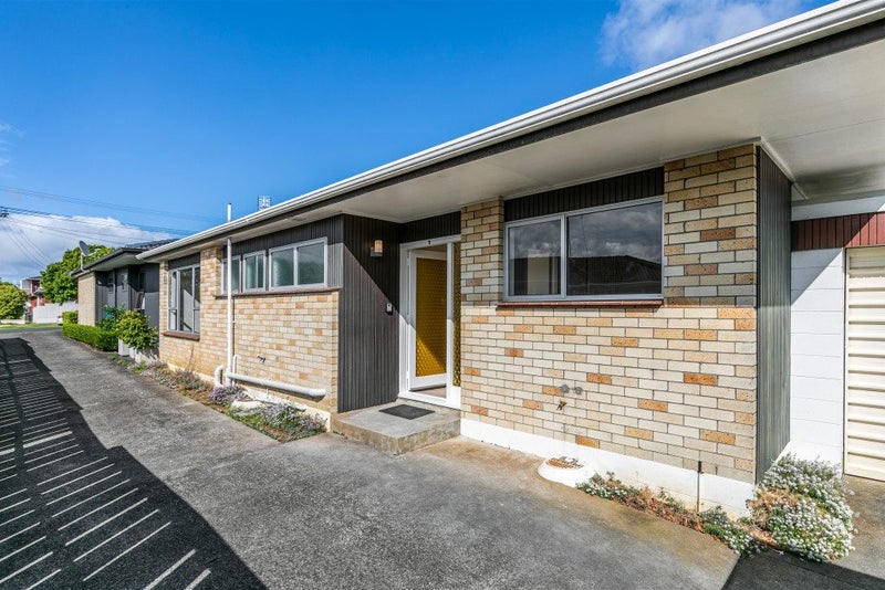 2/79 Rawhiti Road, Onehunga, Auckland - Carousel 1