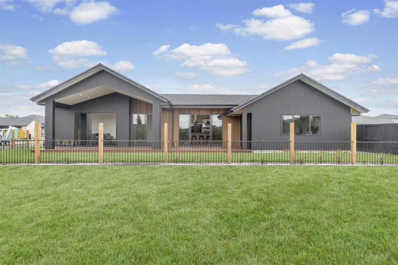 19A Matariki Terrace, Hamilton - Carousel 20