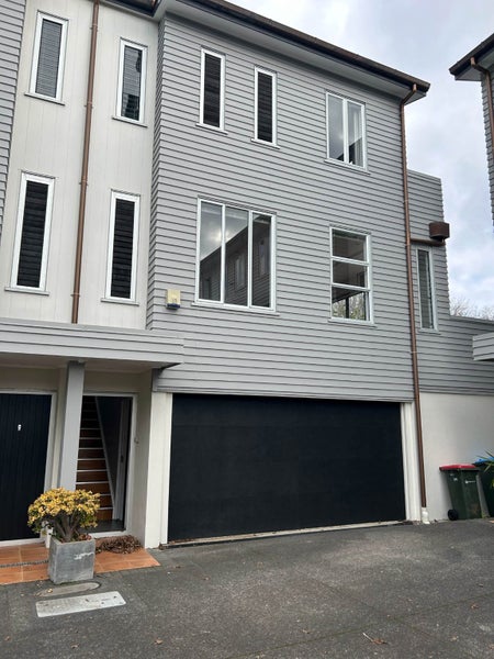 6B Carlton Gore Road, Grafton, Auckland - Carousel 1