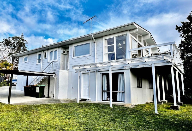 30 Fitzwater Place, Henderson, Auckland - Carousel 1