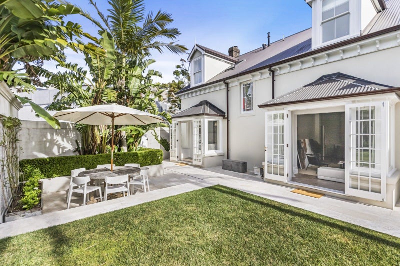 1 Picton Street, Freemans Bay, Auckland - Carousel 2