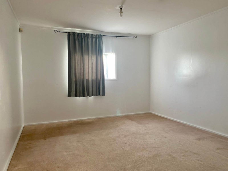 36 Anderson Avenue, Point England, Auckland - Carousel 7