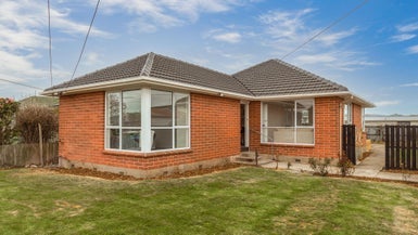 4 Cotton Street, Shirley, Christchurch - Carousel 1
