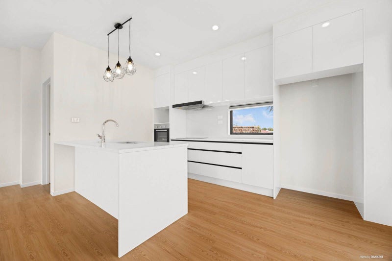24D Tomintoul Place, Highland Park, Auckland - Carousel 2