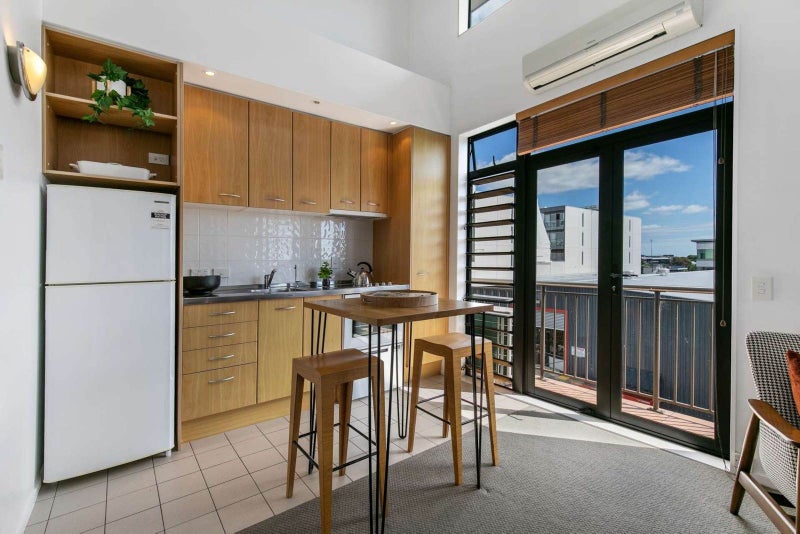 1E/11 Charlotte Street, Eden Terrace, Auckland - Carousel 2