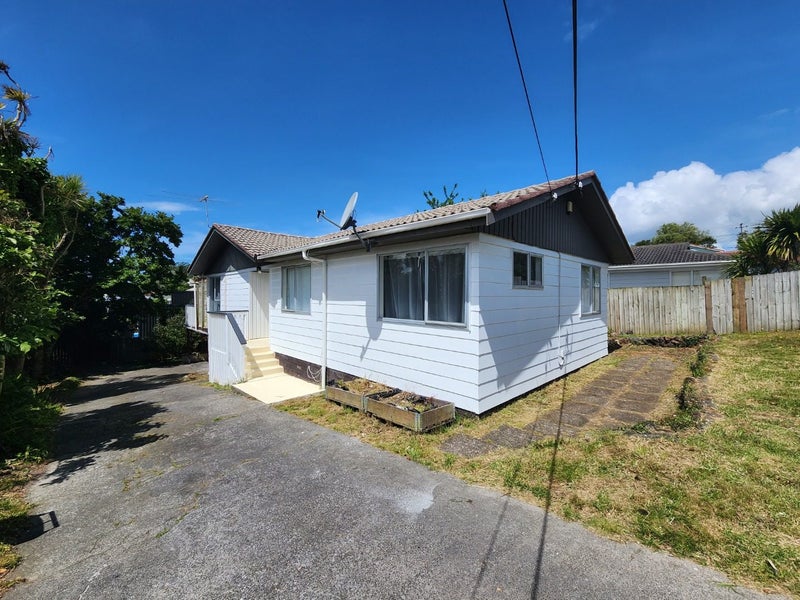 22 Parrs Cross Road, Henderson, Auckland - Carousel 2