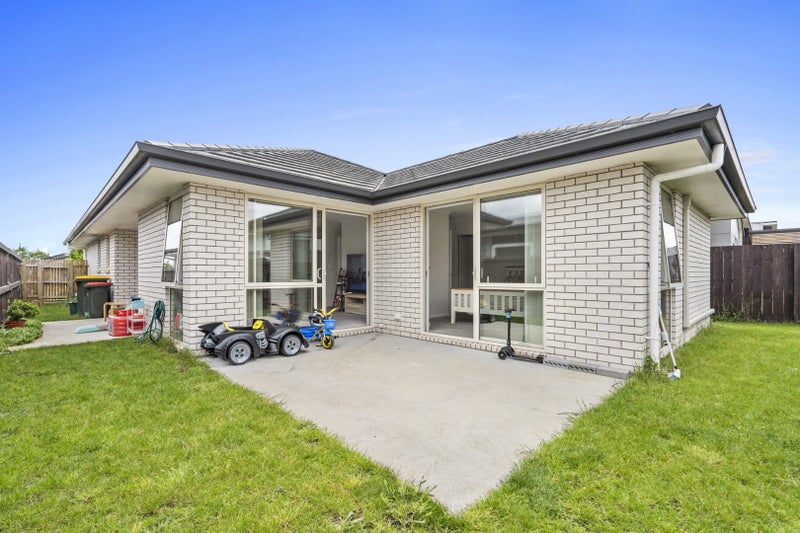 11 Hapu Avenue, Baverstock, Hamilton - Carousel 16