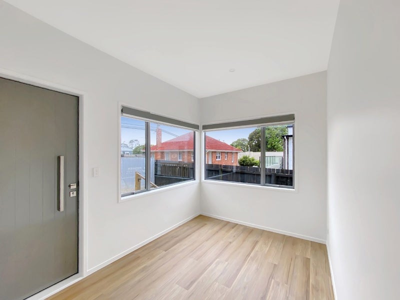 15B Akehurst Avenue, New Lynn, Auckland - Carousel 2