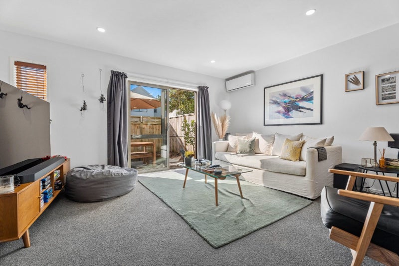 48/21 Hunters Park Drive, Three Kings, Auckland - Carousel 1