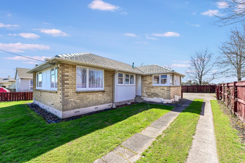 100 Heath Street, St Andrews, Hamilton - Carousel 1