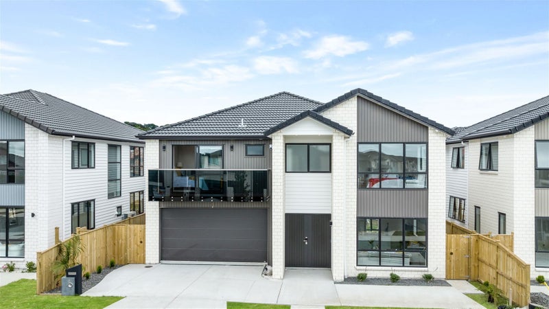 8 Drumaness Road, Flat Bush, Auckland - Carousel 1