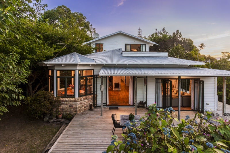 386 Upper Harbour Drive, Greenhithe, Auckland - Carousel 2