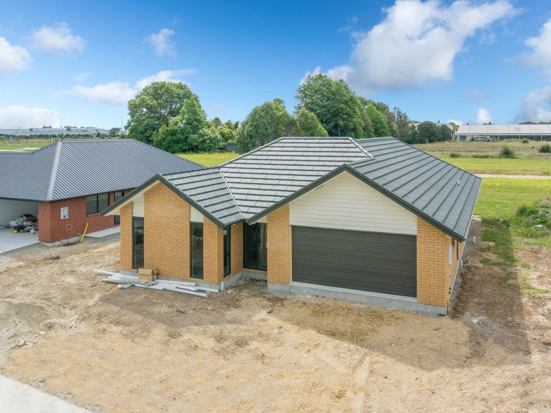 3 Tekapo Road, Baverstock, Hamilton - Carousel 1