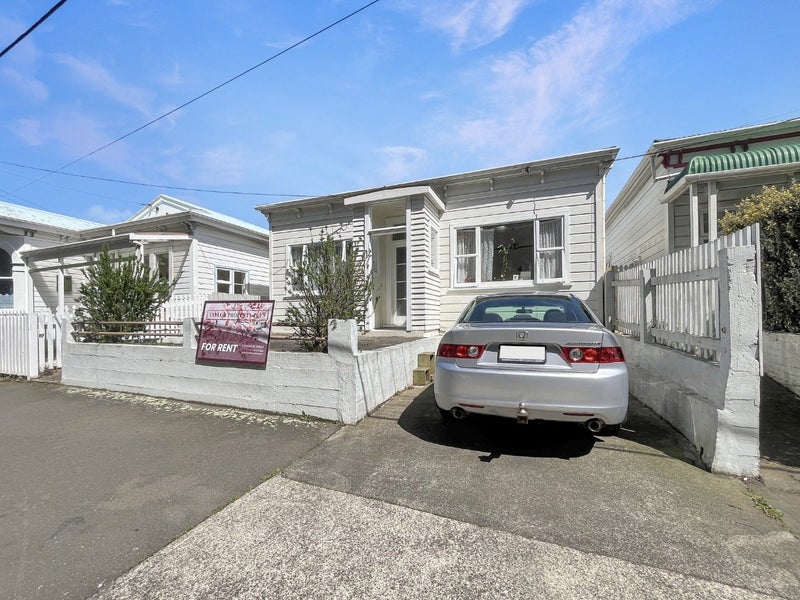94 Russell Terrace, Berhampore, Wellington - Carousel 1