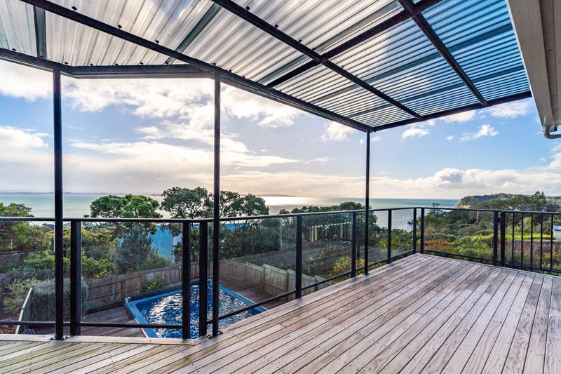 1418 Whangaparaoa Road, Army Bay, Whangaparaoa - Carousel 2