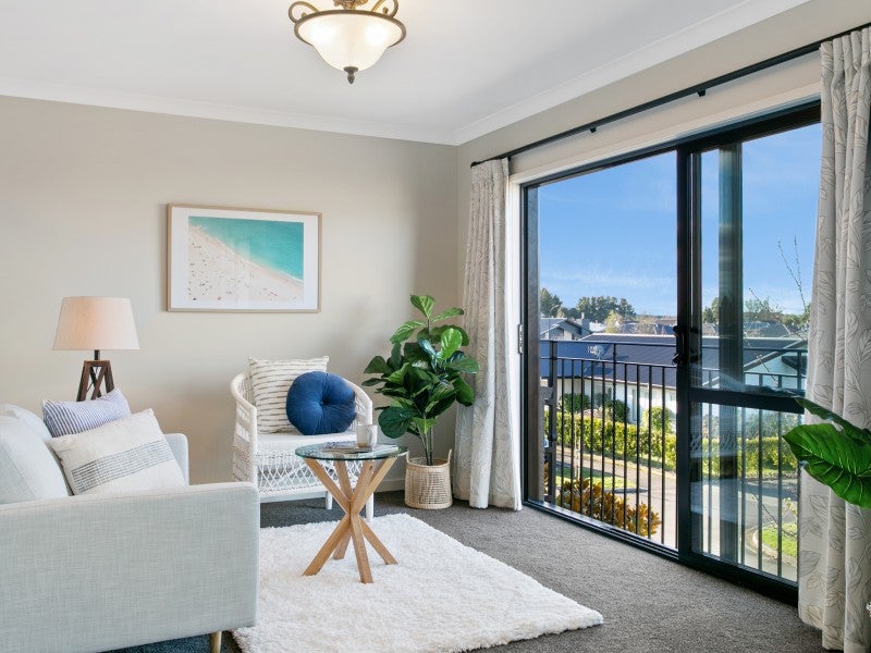 8 Chateau Crescent, Rangatira Park, Taupo - Carousel 2