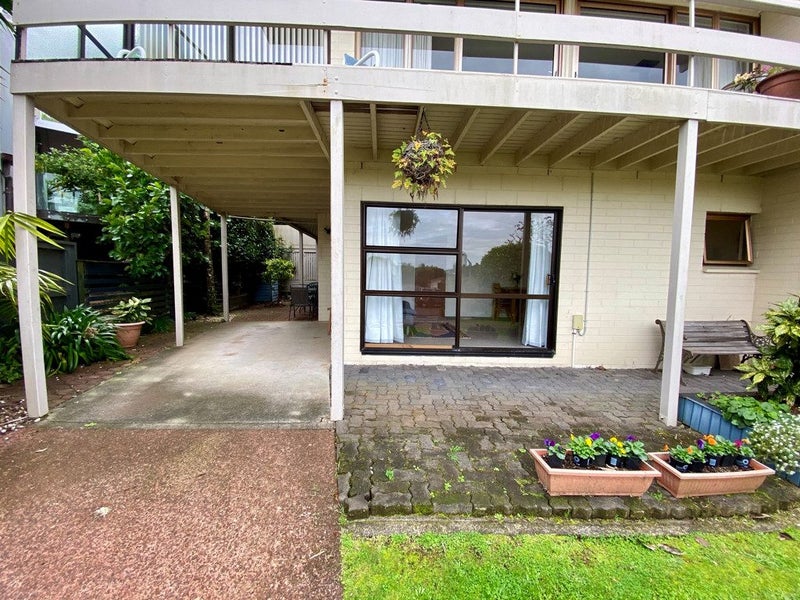 38 Sylvan Park Avenue, Milford, Auckland - Carousel 8