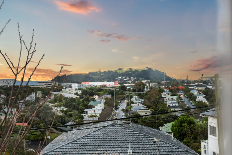 1 Home Street, Grey Lynn, Auckland - Carousel 1