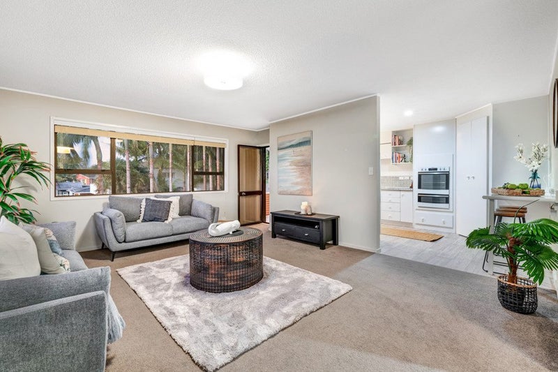 54A The Circle, Manly, Whangaparaoa - Carousel 2