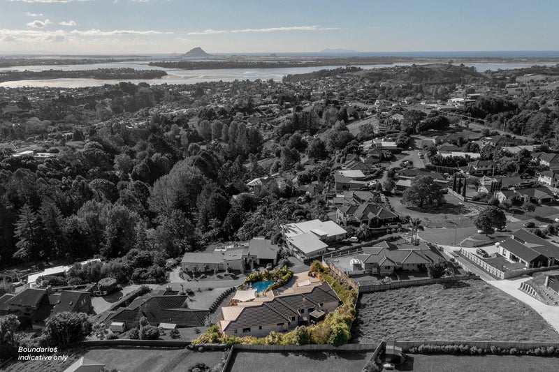 29 Holcombrooke Lane, Welcome Bay, Tauranga - Carousel 2