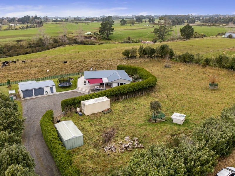 325 Richmond Road, Lepperton, New Plymouth - Carousel 2