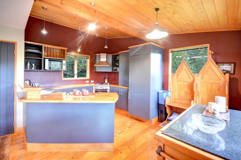 30 McIntosh Road, Brighton, Dunedin - Carousel 2