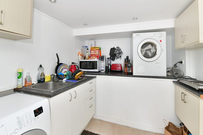 1/6 Carlisle Road, Browns Bay, Auckland - Carousel 12