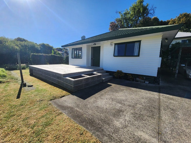 8B Locke Avenue, Mount Roskill, Auckland - Carousel 15