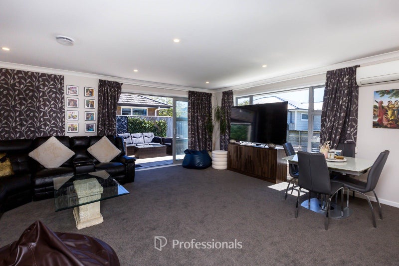 20 Poulson Grove, Trentham, Upper Hutt - Carousel 2