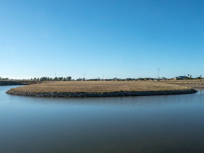 137 Lake Hood Drive, Huntingdon, Ashburton - Carousel 1