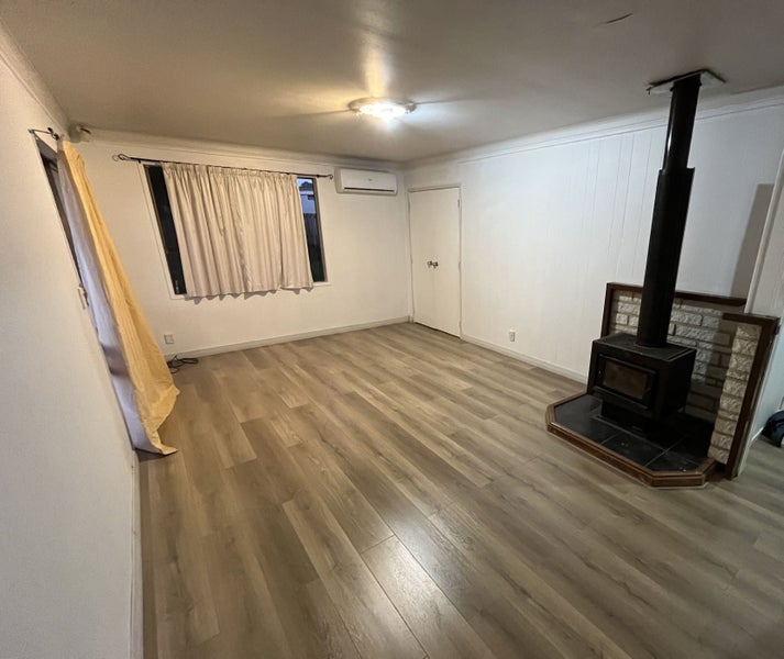 16 Massine Place, Randwick Park, Auckland - Carousel 2