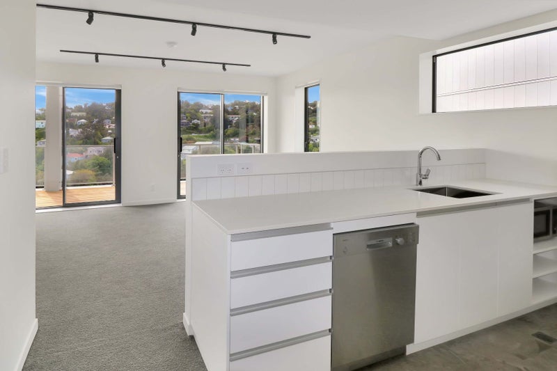 3/67 Tiketike Way, Brooklyn, Wellington - Carousel 2