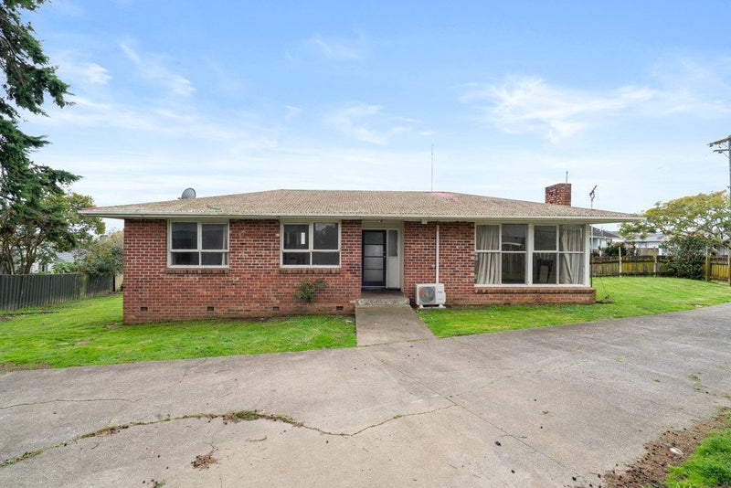 10 Leonard Place, Otara, Auckland - Carousel 1