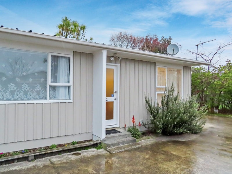 2/30B Awamutu grove, GRACEFIELD, LOWER HUTT - Carousel 1