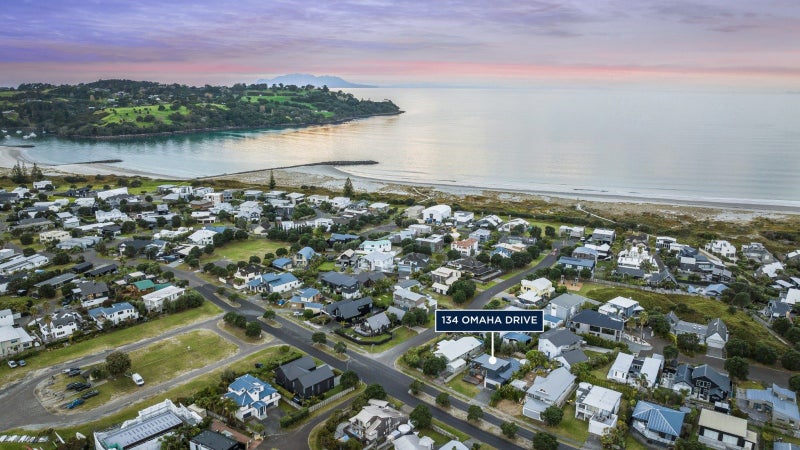 134 Omaha Drive, Warkworth - Carousel 1