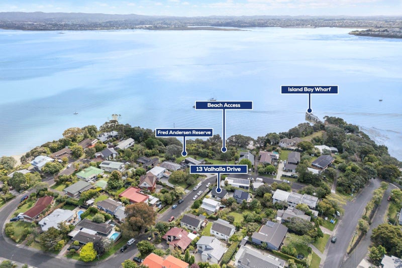 2/13 Valhalla Drive, Beach Haven, Auckland - Carousel 1
