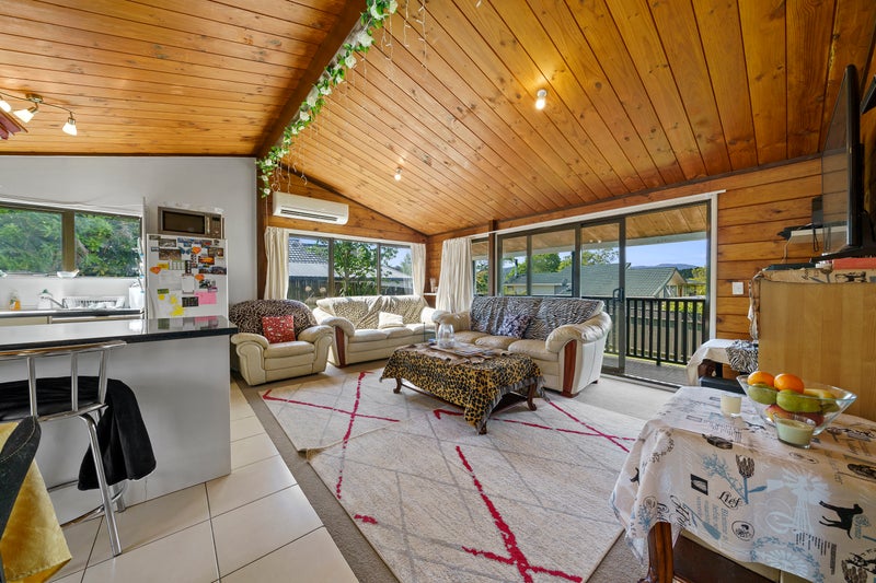 54 Aniseed Grove, Timberlea, Upper Hutt - Carousel 1