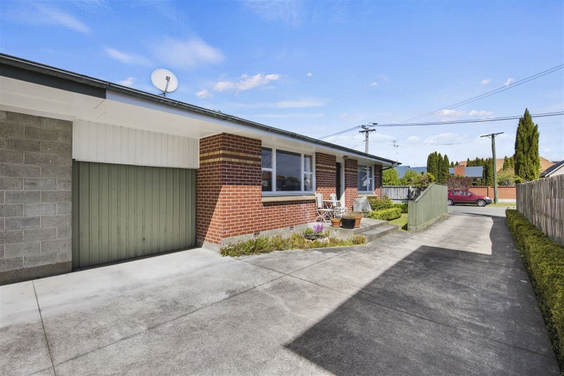 1/10 Bretts Road, St Albans, Christchurch - Carousel 1