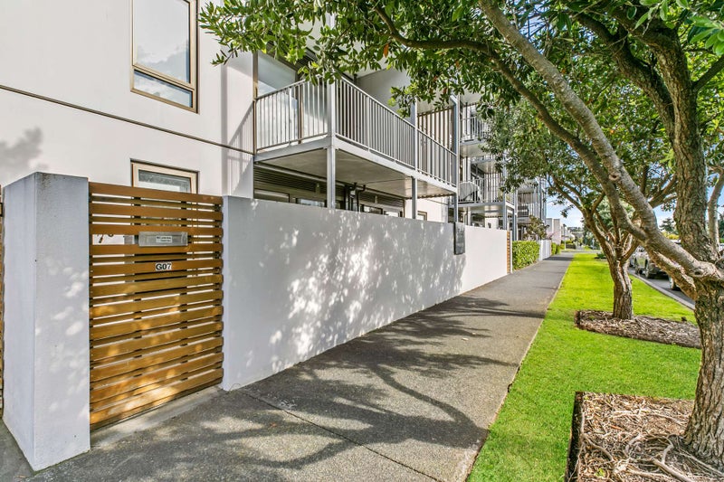 4 Bluegrey Avenue, Stonefields, Auckland - Carousel 1