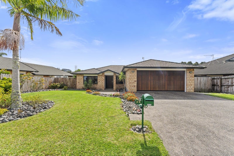 26 Norman Close, The Gardens, Auckland - Carousel 2