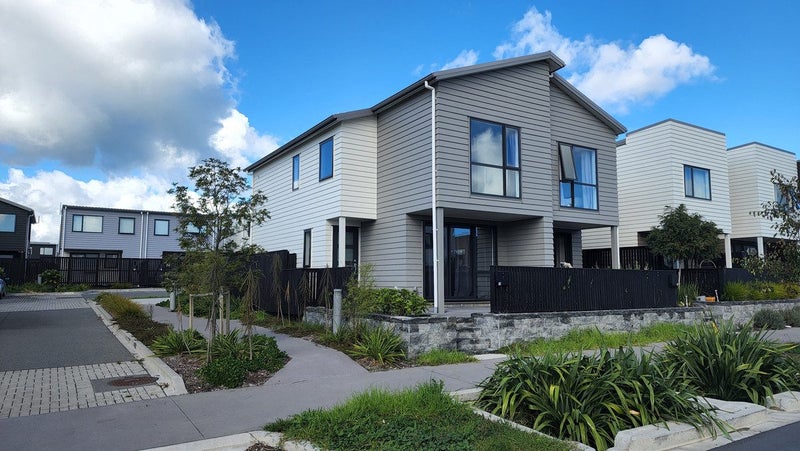 18 Hiki Street, Hobsonville, Auckland - Carousel 2