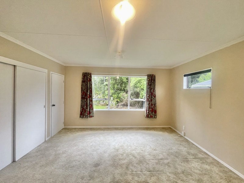 26 The Avenue, Otaki Beach, Otaki - Carousel 2