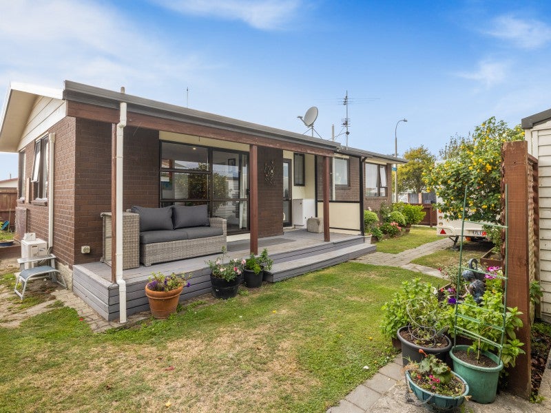 2/43 Brixton Street, Islington, Christchurch - Carousel 1