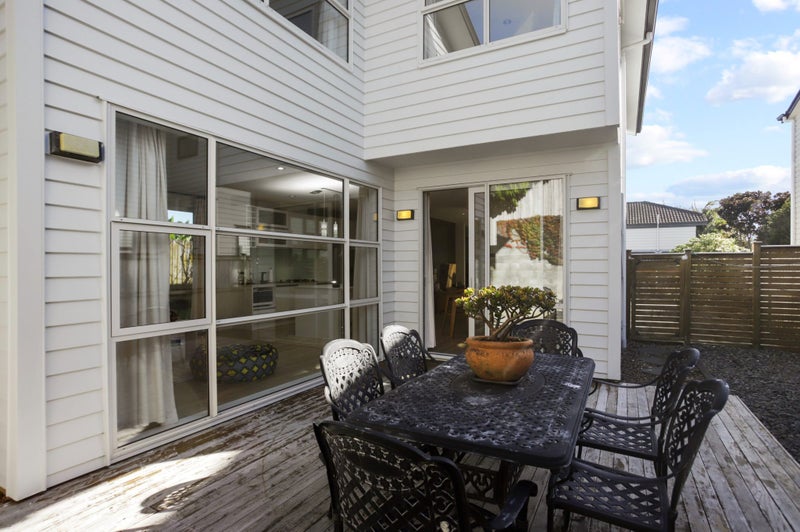 1C Garden Place, Mount Eden, Auckland - Carousel 13