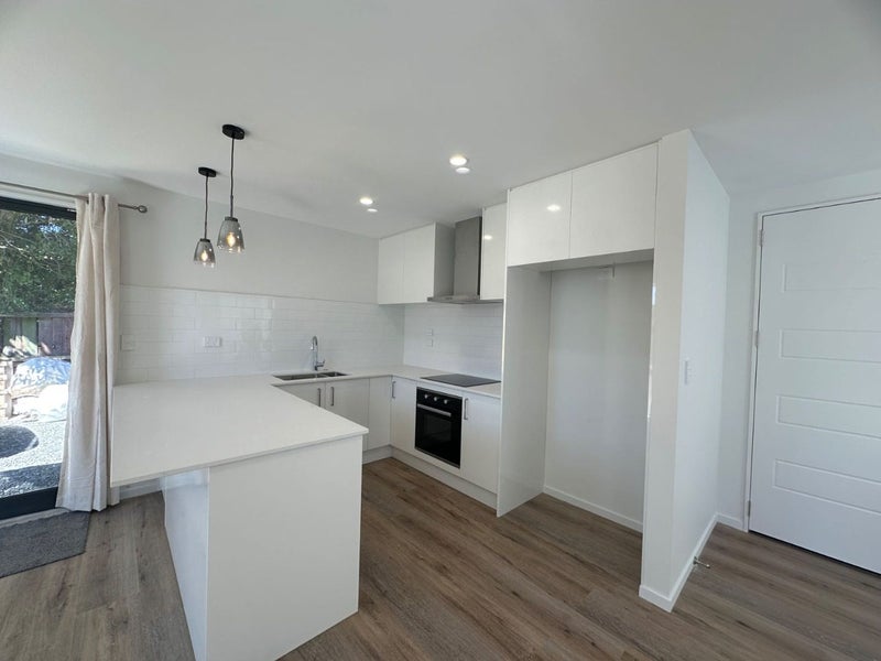 147 Yaldhurst Road, Sockburn, Christchurch - Carousel 2
