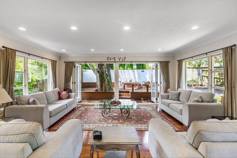 1/14 Maritime Terrace, Birkenhead, Auckland - Carousel 2
