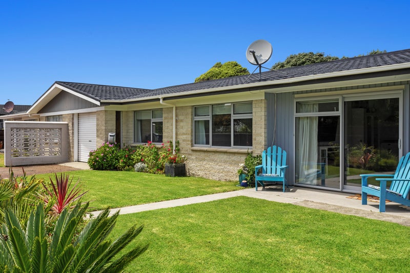 2/66B Ocean Road, Ohope, Ohope - Carousel 1
