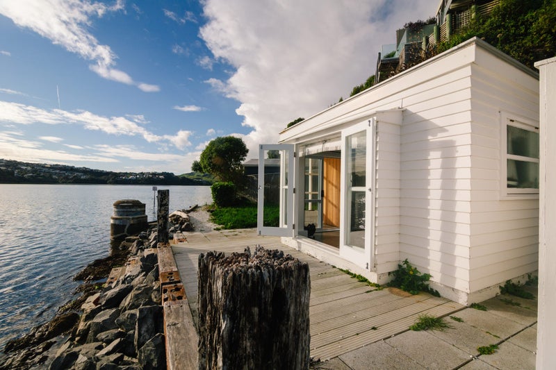 18C Trevor Terrace, Paremata, Porirua - Carousel 1