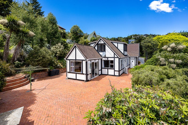23 Woodside Terrace, Andersons Bay, Dunedin - Carousel 1